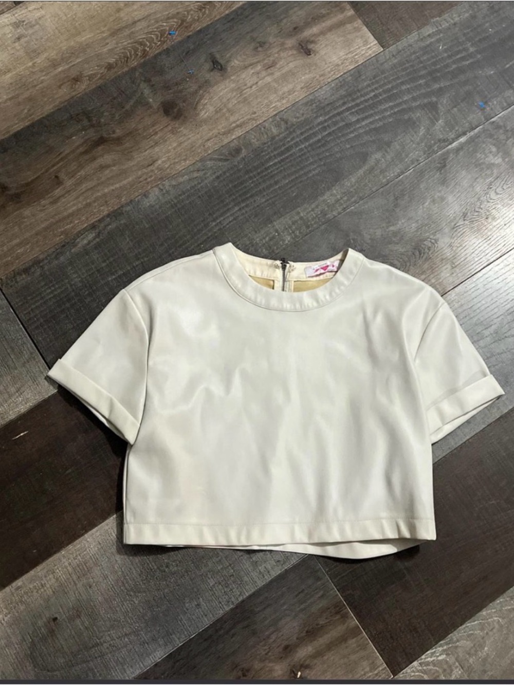 Women’s Cream Short Sleeve Crop Top - buddy love